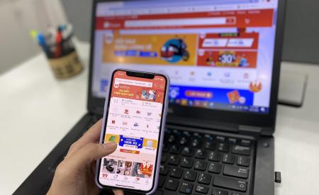 Người bán hàng online đối diện áp lực giữ chân khách hàng