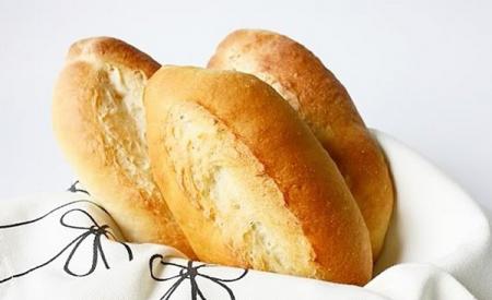 Những người không nên ăn bánh mì và lưu ý khi ăn thực phẩm này kẻo rước bệnh