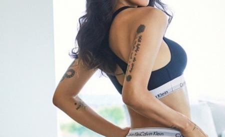 Lối sống lạ và phát ngôn có một không hai của biểu tượng gợi cảm xứ Hàn