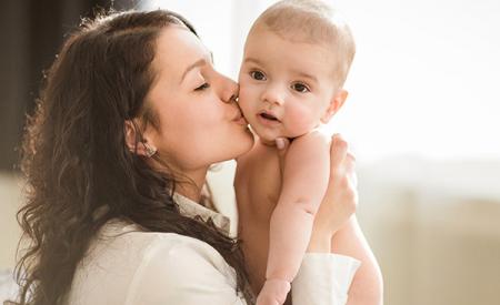 Dấu hiệu lạ thường nhưng cho biết con bạn thông minh từ trong trứng nước