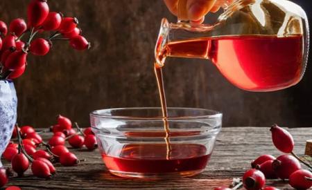 Bật mí 10 công dụng làm đẹp tuyệt vời từ dầu tầm xuân giải quyết khuyết điểm về da