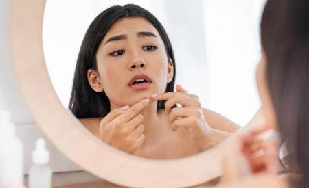 5 thói quen xấu lặp đi lặp lại khiến da ngày càng xuống cấp, đen sạm