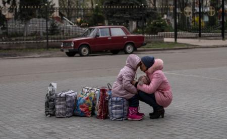 Cuộc sống trở lại tại những thành phố ma của Ukraine