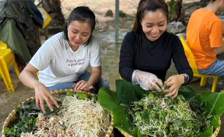 9X đem món ngon lên núi nấu tặng hàng trăm trẻ em nghèo